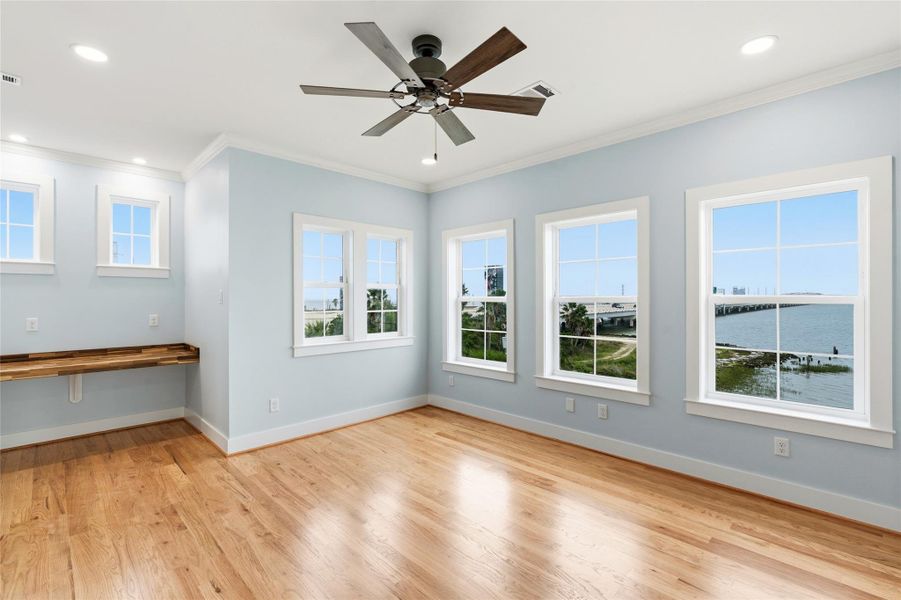 Spacious, unfurnished interior of a new home in , Tiki Island (Image 34). Spacious, unfurnished interior of a new home in , Tiki Island (Image 34).