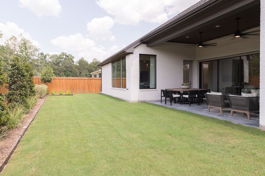 Representative exterior details of a home built from the Carignan by Tri Pointe Homes in Legacy Grove, Montgomery (Image 24).