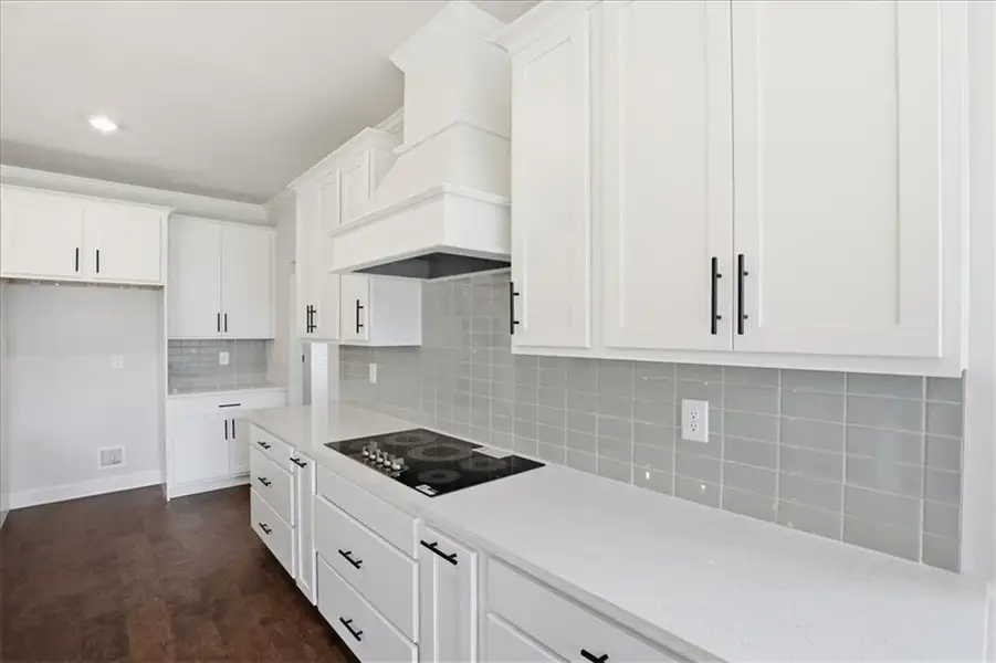 Furnished interior view inside a new home in Bradley Gin, Monroe (Image 16).