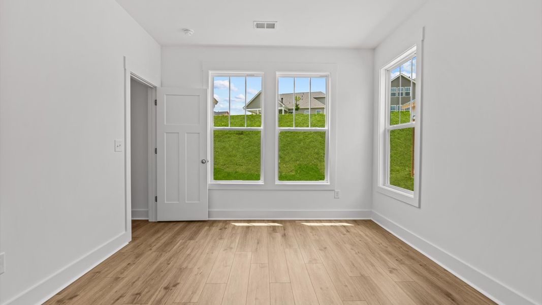 Furnished interior view inside a new home in Wells Crossing, Seneca (Image 14).