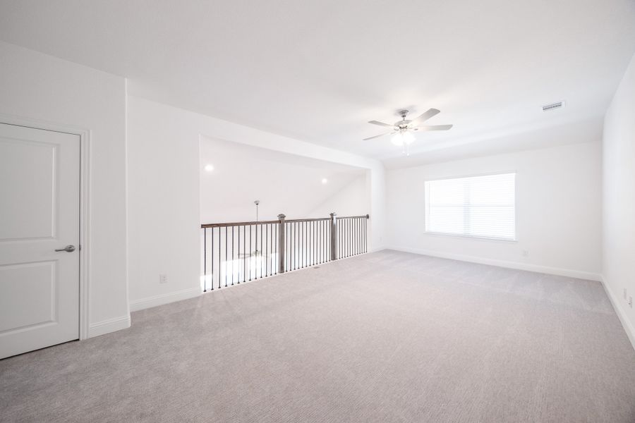 Spacious, unfurnished interior of a new home in Enclave at Legacy Hills, Celina (Image 31).