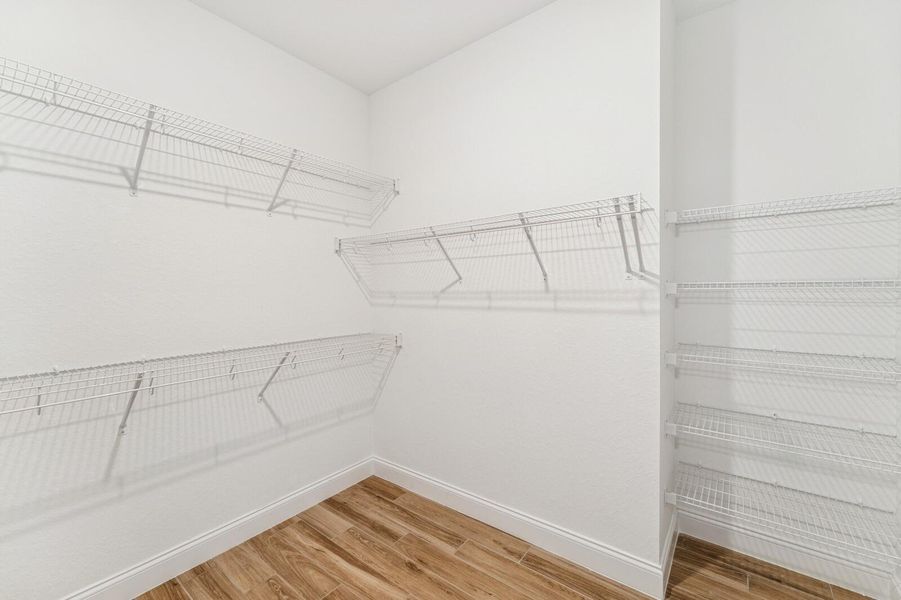 Walk-in Closet