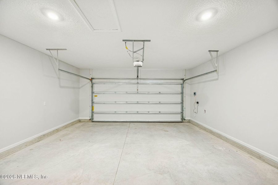 Spacious, unfurnished interior of a new home in Weston Woods, Jacksonville (Image 14). Spacious, unfurnished interior of a new home in Weston Woods, Jacksonville (Image 14).