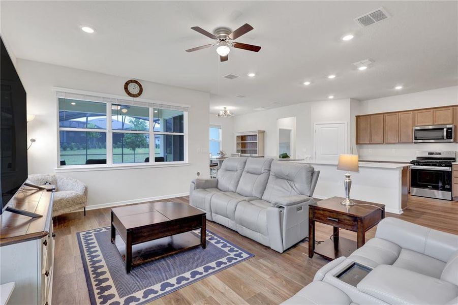 Furnished interior view inside a new home in , Winter Garden (Image 19).
