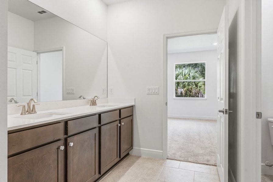 Furnished interior view inside a new home in Eden Hills, Lake Alfred (Image 16).