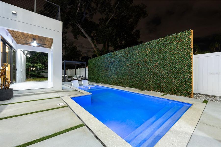 Exterior details and patio area of a home in , Tampa (Image 27).