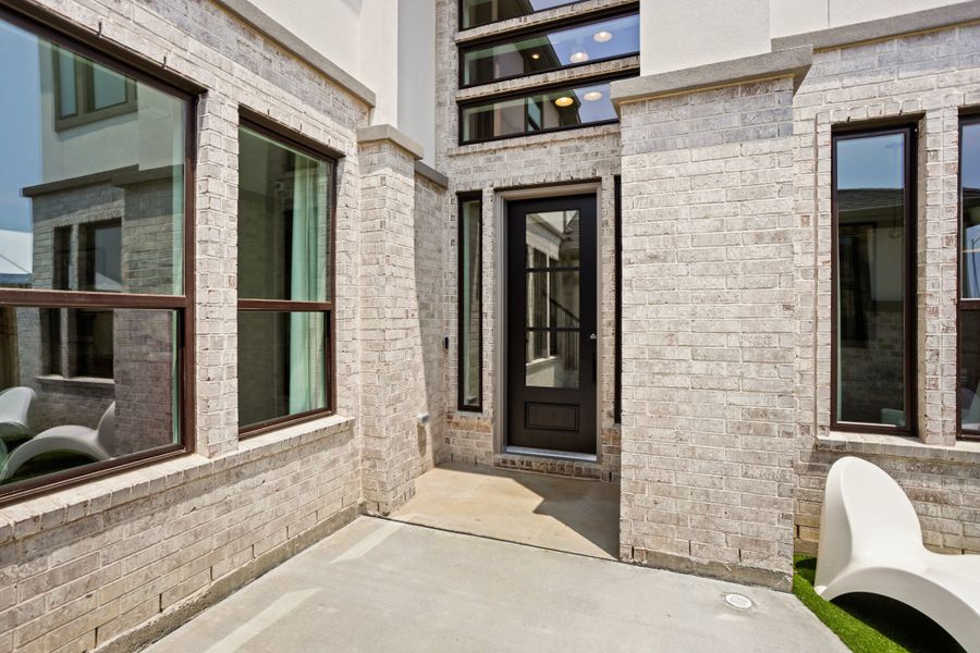 Exterior details and patio area of a home in Jubilee 45', 50', 70', Hockley (Image 30).