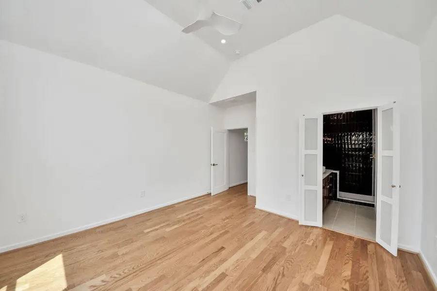 Spacious, unfurnished interior of a new home in , Houston (Image 10). Spacious, unfurnished interior of a new home in , Houston (Image 10).