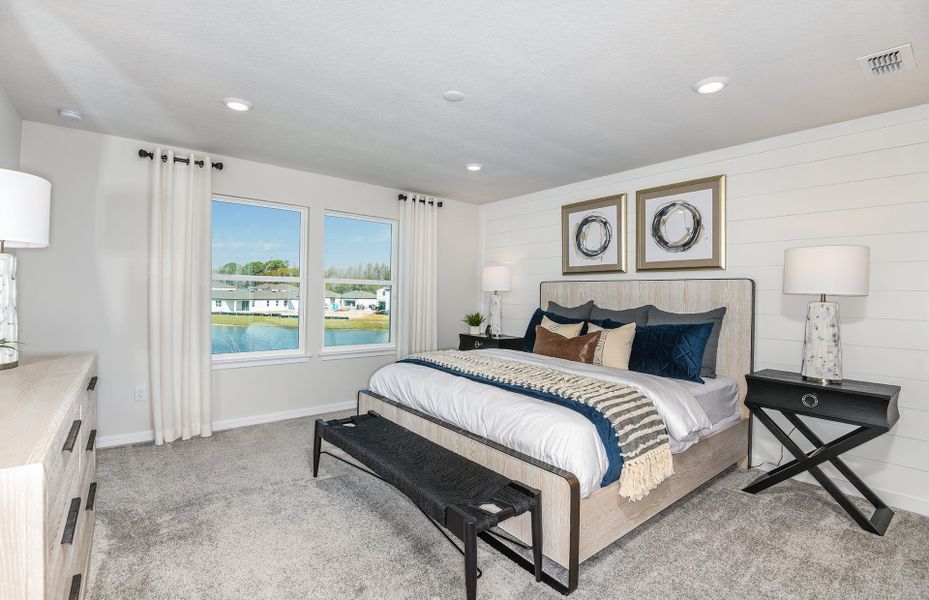 Representative furnished interior of a home built from the Talon by Pulte Homes in Silverlake, Lake Alfred (Image 9).