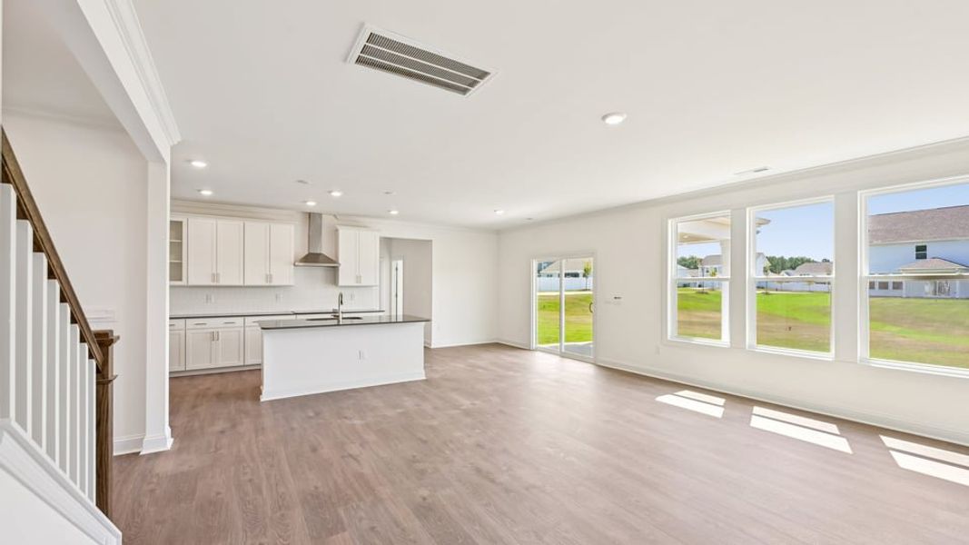 Spacious, unfurnished interior of a new home in Eagle Creek, Fuquay Varina (Image 13).