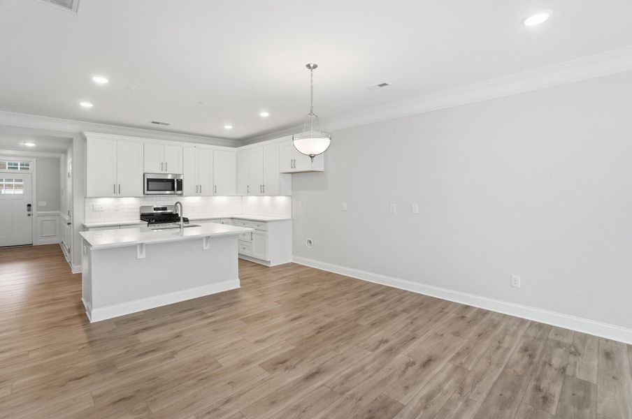 Spacious, unfurnished interior of a new home in Harrisburg Village Townhomes, Harrisburg (Image 23).