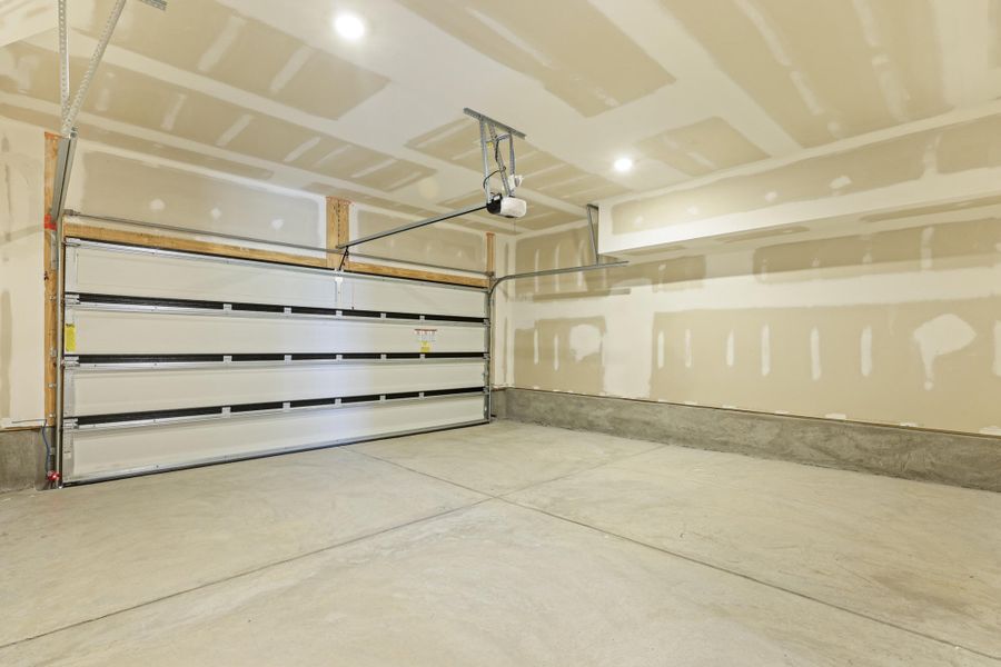 Spacious, unfurnished interior of a new home in Nexton, Summerville (Image 47). Spacious, unfurnished interior of a new home in Nexton, Summerville (Image 47).