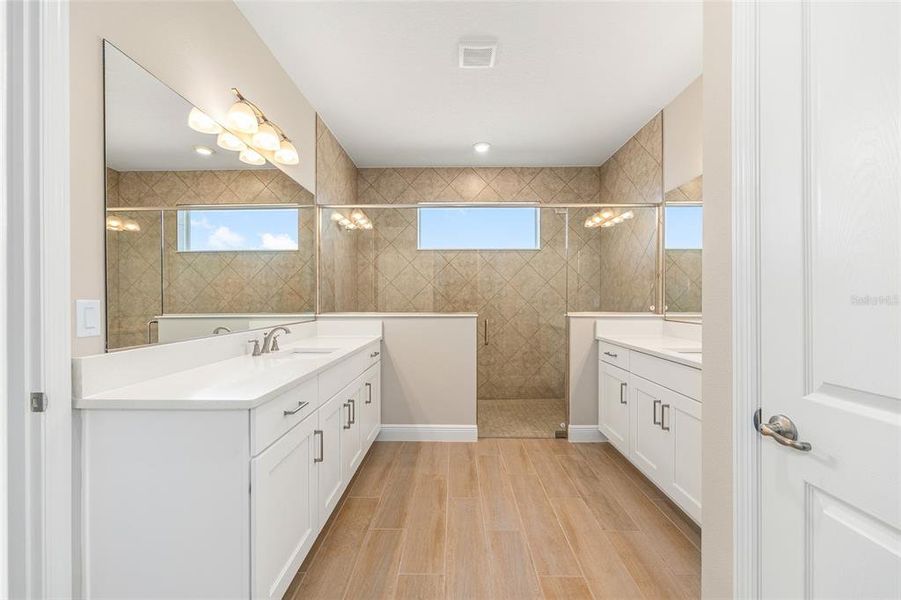 Furnished interior view inside a new home in , Ocala (Image 10).