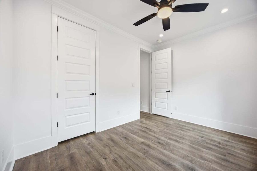 Spacious, unfurnished interior of a new home in , North Charleston (Image 12).