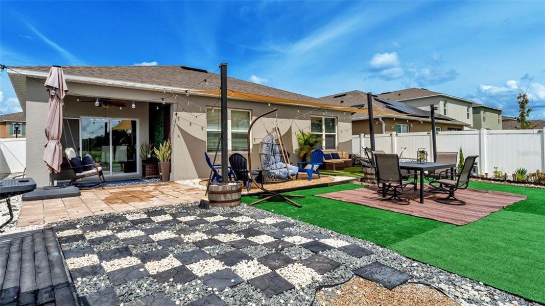 Community amenities in , Eagle Lake (Image 30).