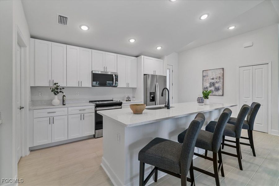 Furnished interior view inside a new home in Cape Coral, Cape Coral (Image 10).
