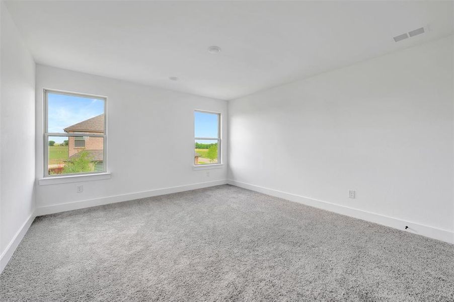 Spacious, unfurnished interior of a new home in Lily Creek at Sutton Fields, Aubrey (Image 19). Spacious, unfurnished interior of a new home in Lily Creek at Sutton Fields, Aubrey (Image 19).