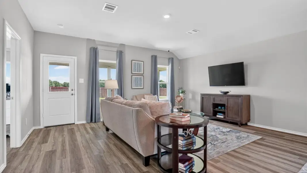Furnished interior view inside a new home in Eagle Creek, Denton (Image 13).