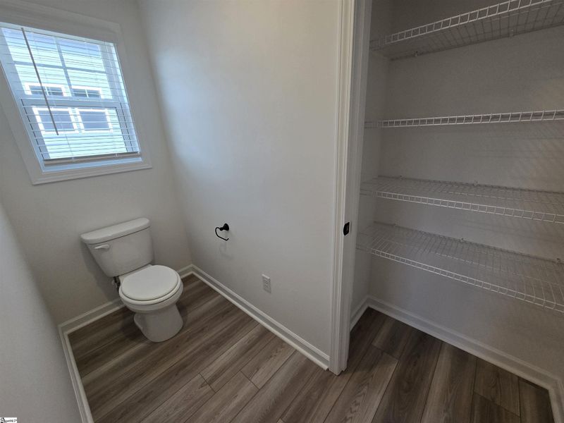 Spacious, unfurnished interior of a new home in Shiloh Trail, Wellford (Image 26).