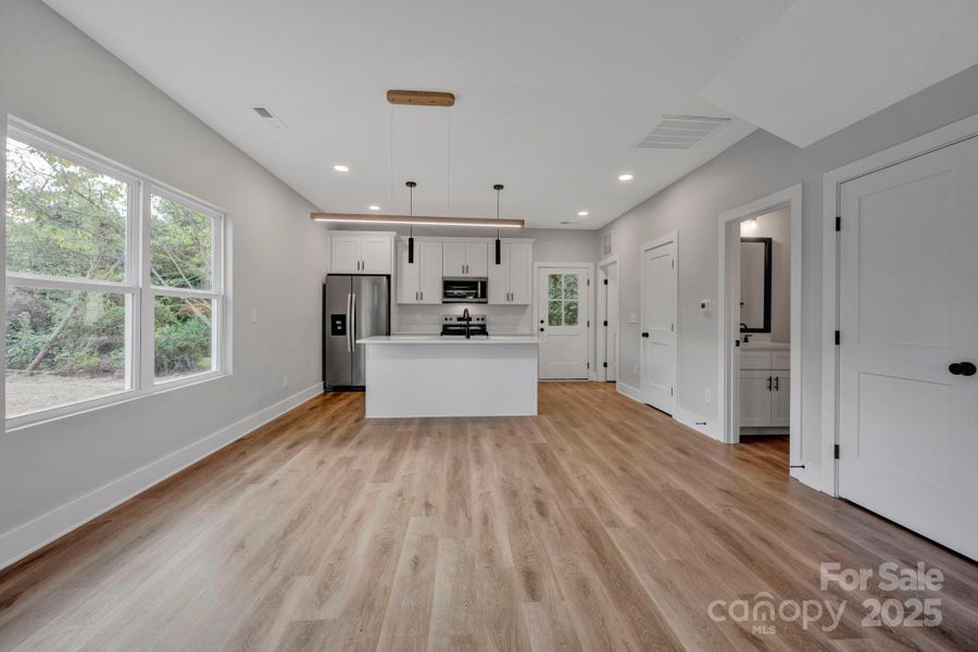 Image 28 of a home in .