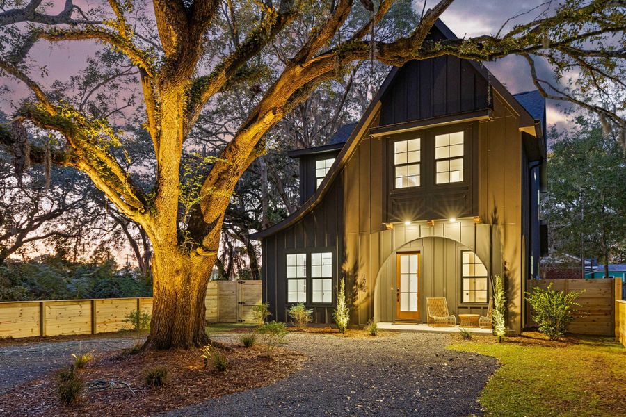 Exterior details and patio area of a home in , North Charleston (Image 38).