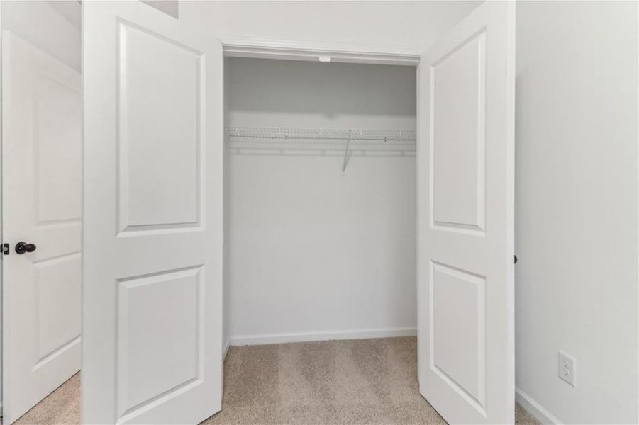 Spacious, unfurnished interior of a new home in Laurelwood, Douglasville (Image 33).