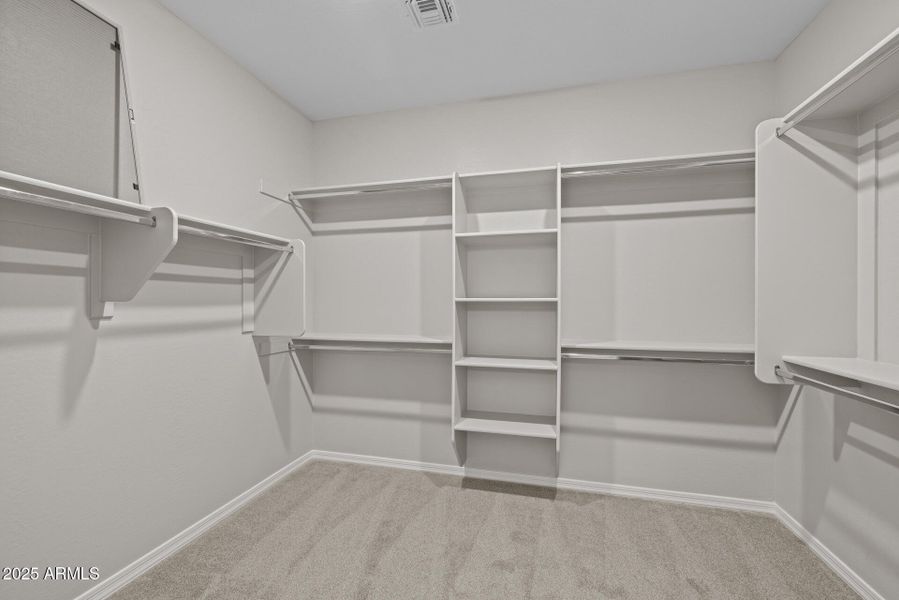 24)MASTER CLOSET 24)MASTER CLOSET