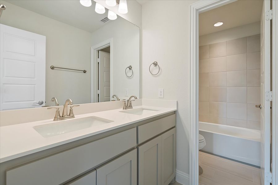 Representative furnished interior of a home built from the Vail by Windsor Homes in Colby Crossing Phase 2, Mansfield (Image 20). Representative furnished interior of a home built from the Vail by Windsor Homes in Colby Crossing Phase 2, Mansfield (Image 20).