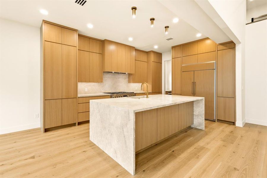 Furnished interior view inside a new home in , Dallas (Image 7).