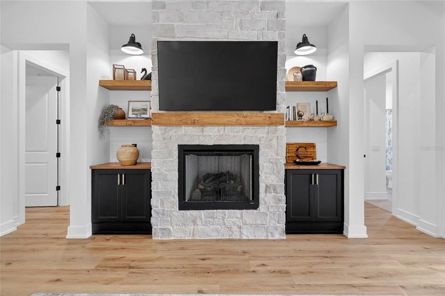 Furnished interior view inside a new home in , Lakeland (Image 19).
