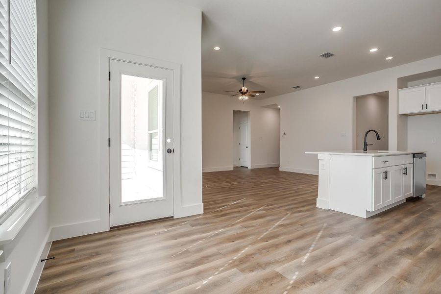 Representative furnished interior of a home built from the The Sabinal by Trinity Classic Homes in Covenant Park, Springtown (Image 19). Representative furnished interior of a home built from the The Sabinal by Trinity Classic Homes in Covenant Park, Springtown (Image 19).