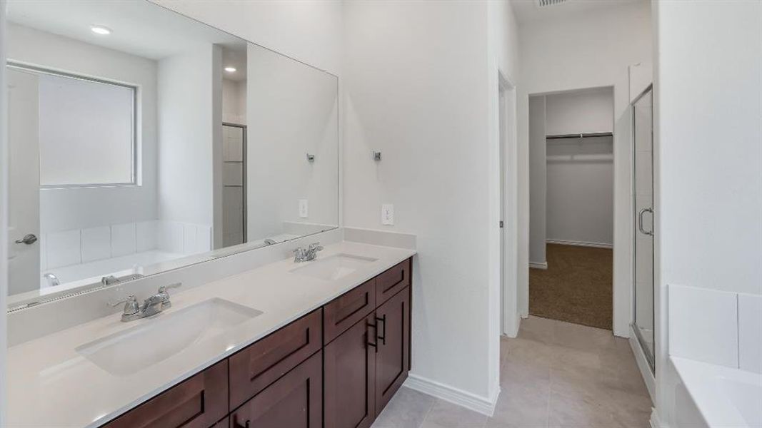 Furnished interior view inside a new home in The Landing at Hidden Lakes, McKinney (Image 13). Furnished interior view inside a new home in The Landing at Hidden Lakes, McKinney (Image 13).