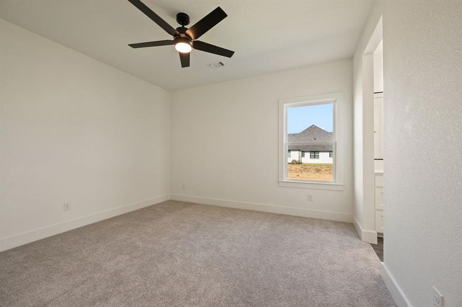 Spacious, unfurnished interior of a new home in NorthGlen, Haslet (Image 20). Spacious, unfurnished interior of a new home in NorthGlen, Haslet (Image 20).