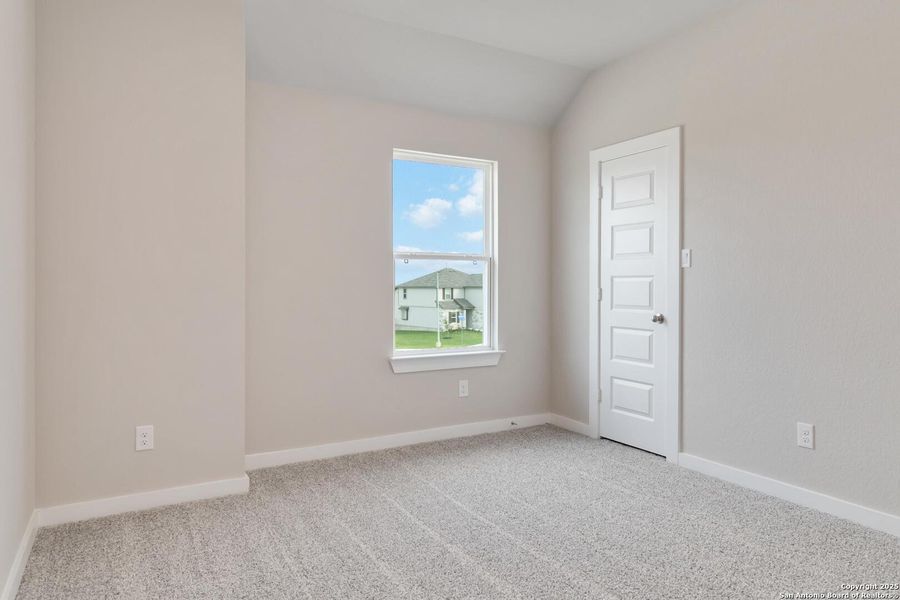 Spacious, unfurnished interior of a new home in Hunters Ranch, San Antonio (Image 18). Spacious, unfurnished interior of a new home in Hunters Ranch, San Antonio (Image 18).