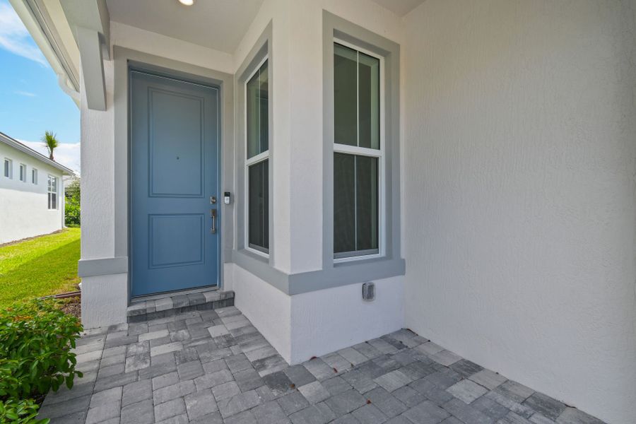 Exterior details and patio area of a home in Harbor Isle, Vero Beach (Image 4).