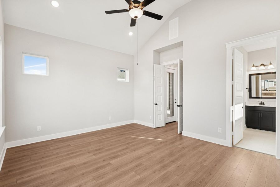 Spacious, unfurnished interior of a new home in , Katy (Image 28). Spacious, unfurnished interior of a new home in , Katy (Image 28).