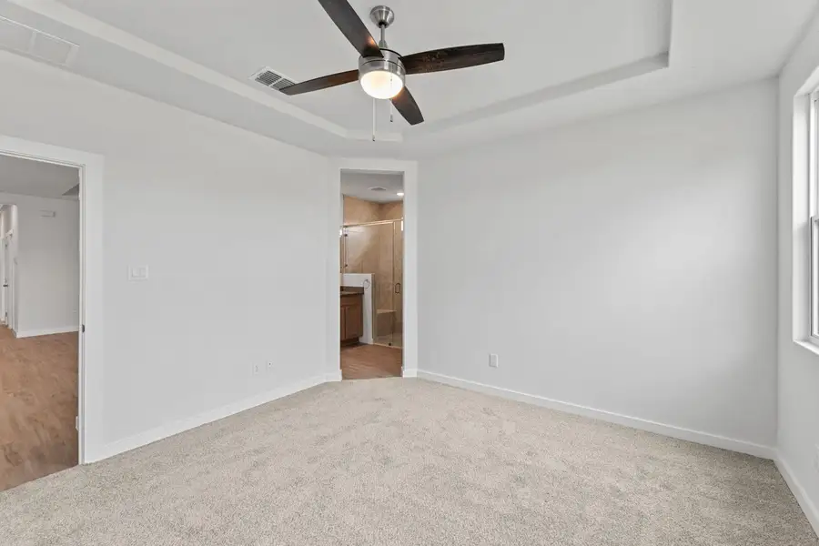 Representative unfurnished interior of a home built from the Sabrine by Hakes Brothers in Highland Ridge, New Braunfels (Image 22).