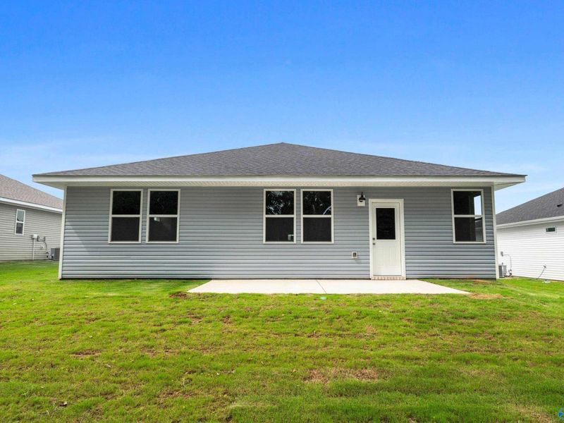 Exterior details and patio area of a home in Bailey Park, Fayetteville (Image 15).