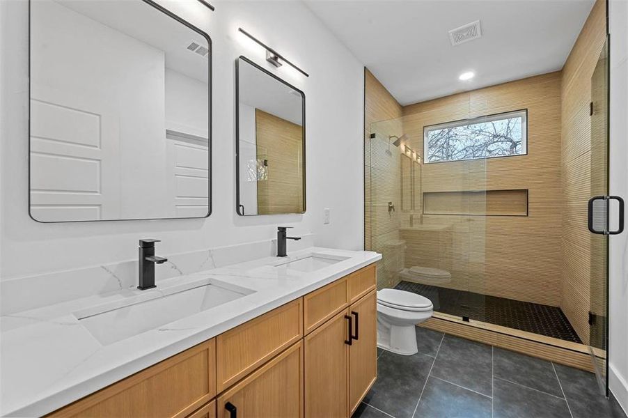Furnished interior view inside a new home in , Dallas (Image 14). Furnished interior view inside a new home in , Dallas (Image 14).