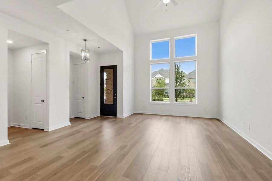 Spacious, unfurnished interior of a new home in Woodforest Townhomes, Montgomery (Image 16). Spacious, unfurnished interior of a new home in Woodforest Townhomes, Montgomery (Image 16).