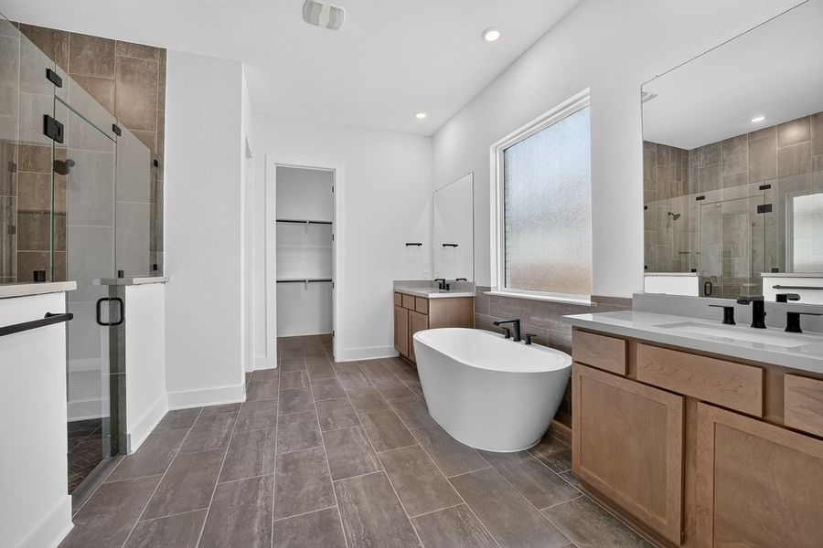 Furnished interior view inside a new home in Santa Rita Ranch, Liberty Hill (Image 6).