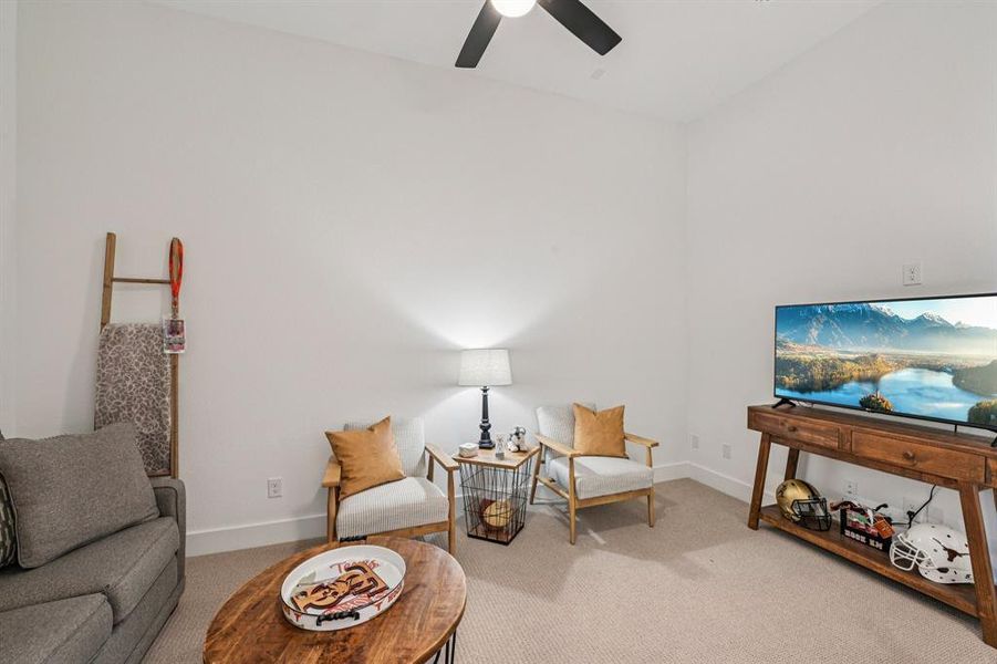 Furnished interior view inside a new home in Ridge Crossing, Waxahachie (Image 16).