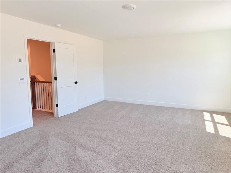 Spacious, unfurnished interior of a new home in Thunder Ridge, Dawsonville (Image 27).