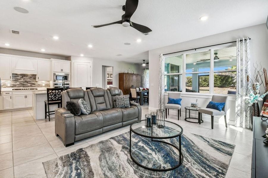 Furnished interior view inside a new home in , Land O' Lakes (Image 30).