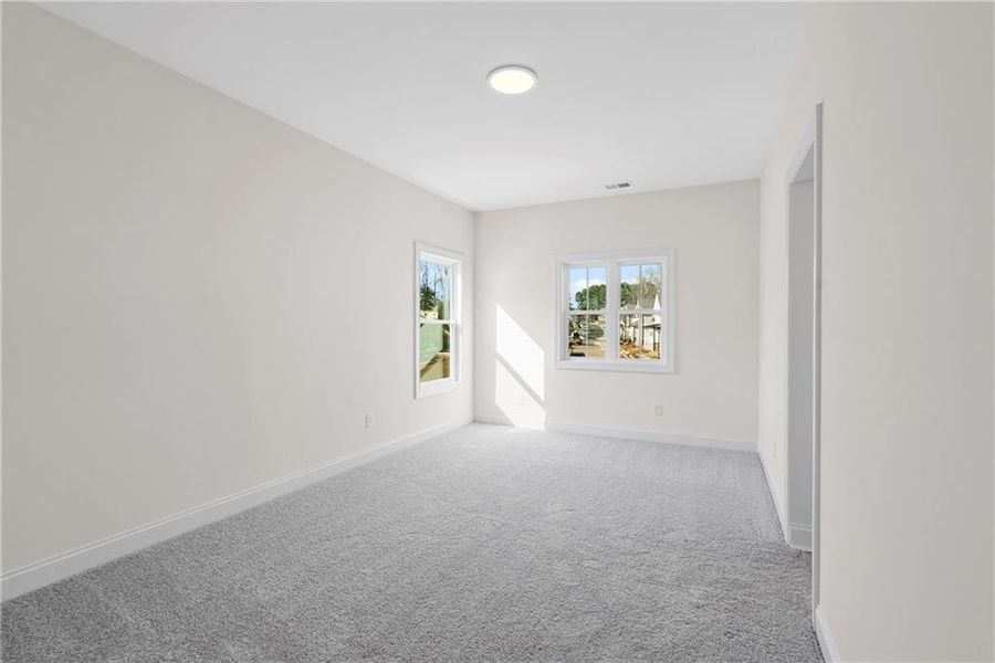 Spacious, unfurnished interior of a new home in Aberdeen, Hoschton (Image 26).
