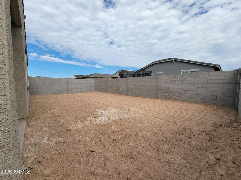 1000048823 1000048823