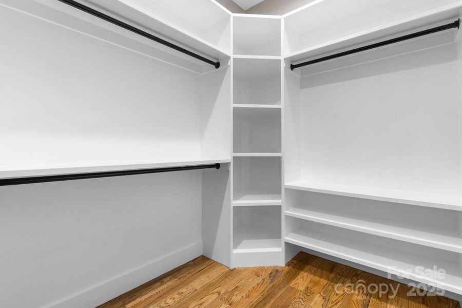 Image 44 of a home in .