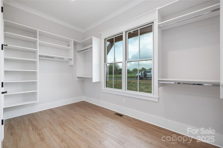 Spacious, unfurnished interior of a new home in , Statesville (Image 18).