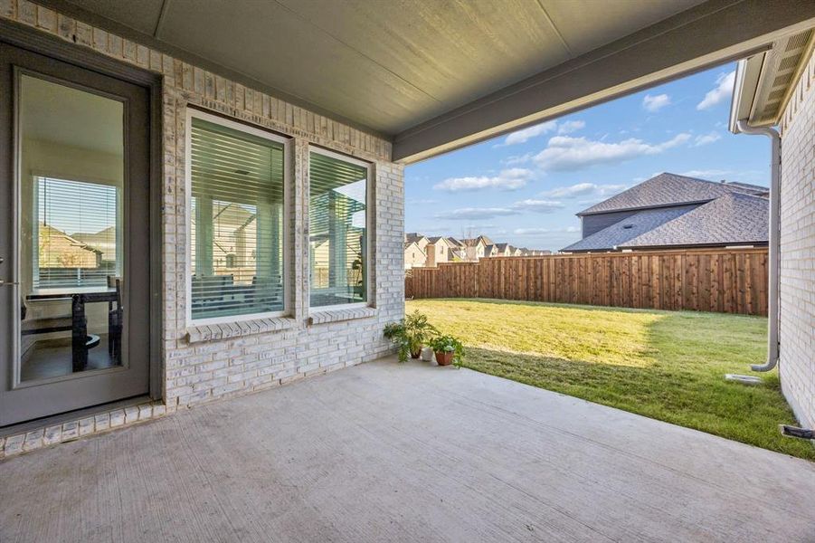 Exterior details and patio area of a home in , Northlake (Image 22).