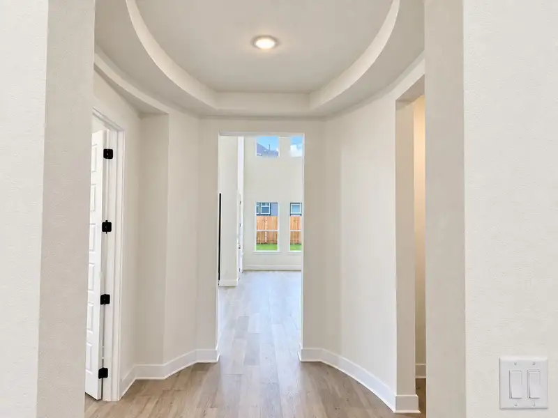 Spacious, unfurnished interior of a new home in Santa Rita Ranch, Liberty Hill (Image 11). Spacious, unfurnished interior of a new home in Santa Rita Ranch, Liberty Hill (Image 11).